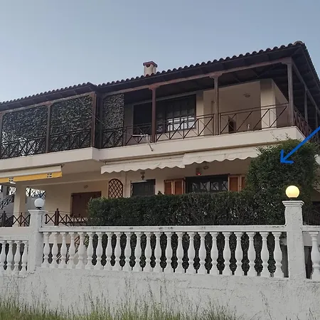 Apartment Two-floor House Next To Sea Loutraki (Corinthia)
