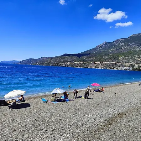 Two-floor House Next To Sea Apartment Loutraki (Corinthia)